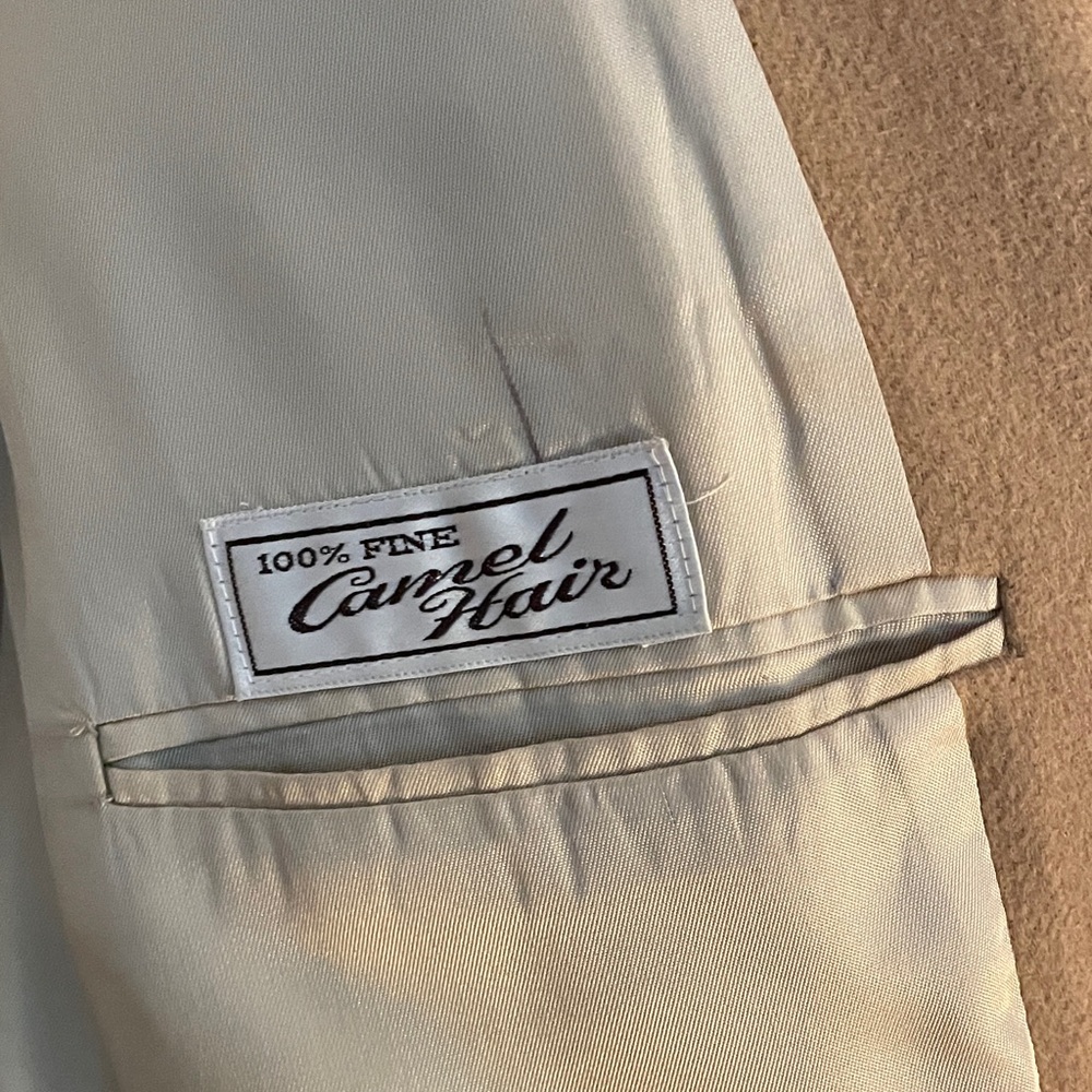 FLASH SALE! Elegant Tan Camel Hair Blazer - Picture 2 of 5